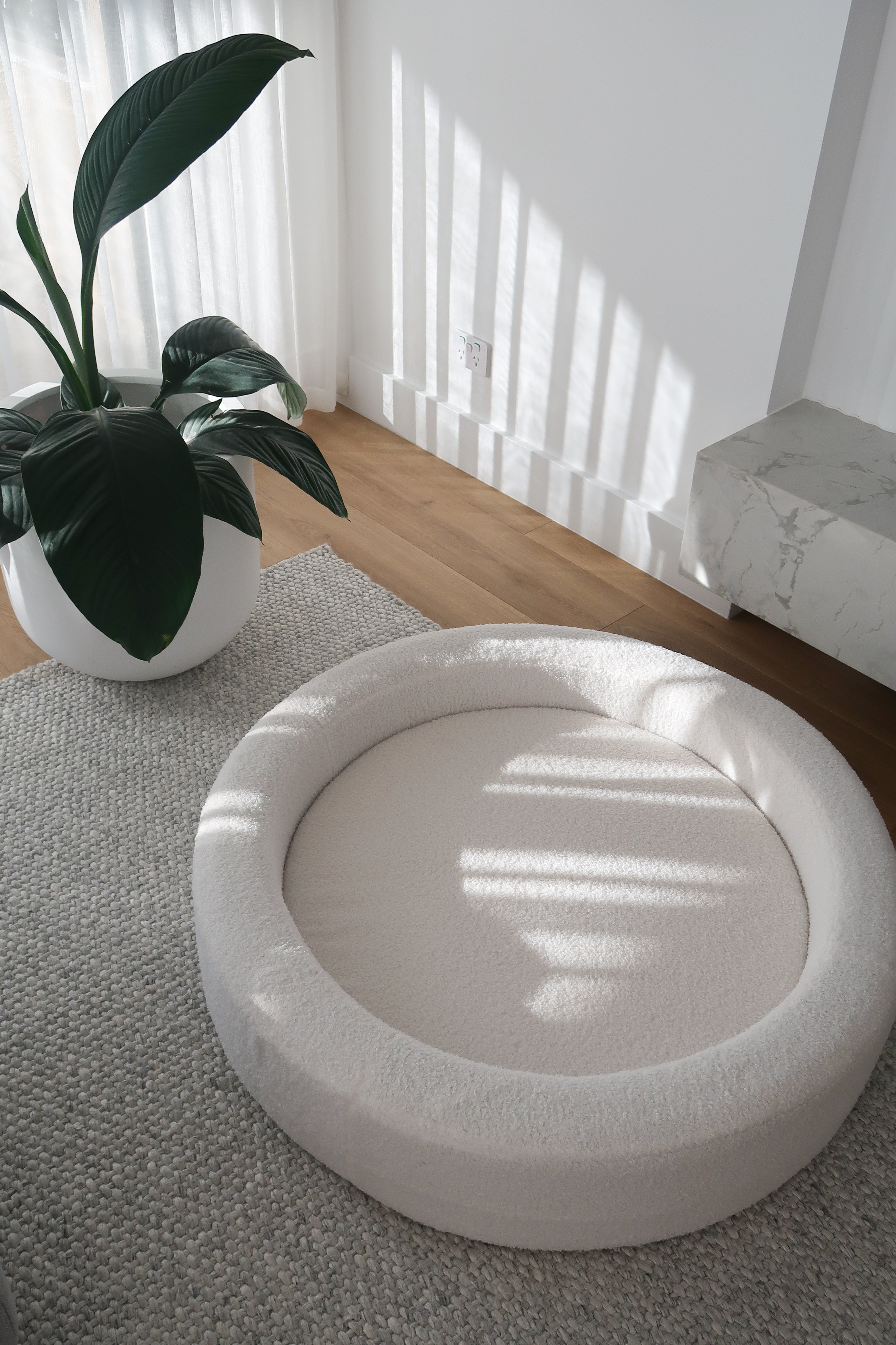Curl - Round Dog Bed